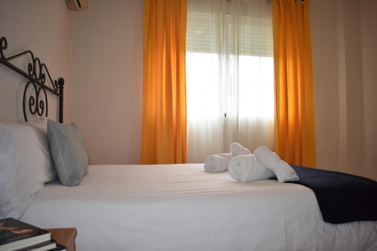 Hotel El Ancla Villanueva de la Canada Luaran gambar