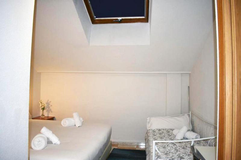 Hotel El Ancla Villanueva de la Canada Luaran gambar