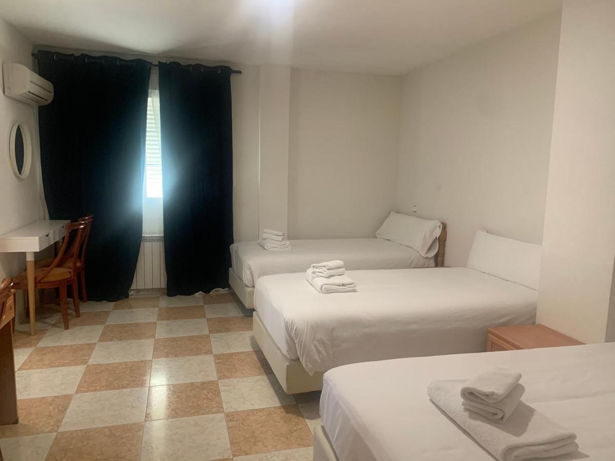 Hotel El Ancla Villanueva de la Canada Luaran gambar