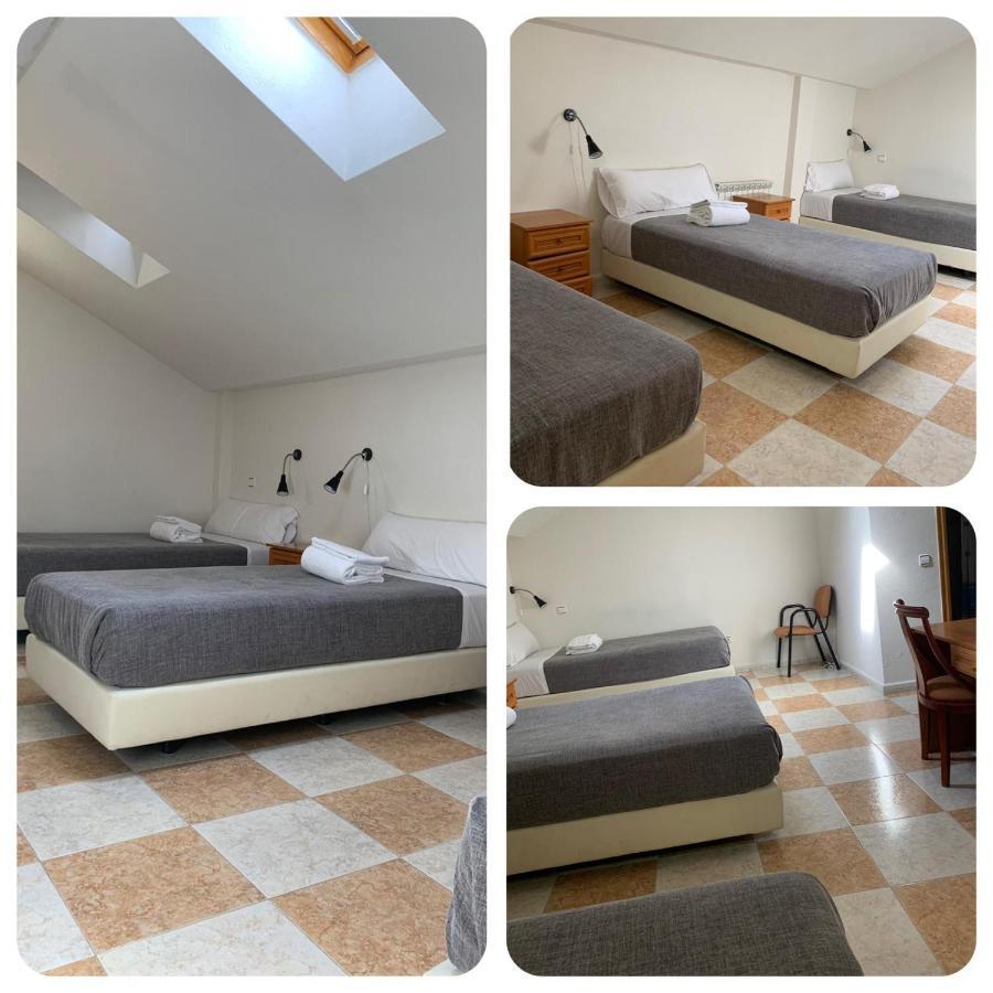 Hotel El Ancla Villanueva de la Canada Luaran gambar
